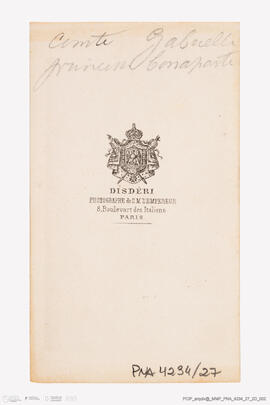 Álbum com retratos de membros das famílias reais europeias