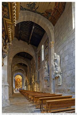 Nave lateral (lado da epístola)