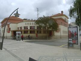 Fotografia: exterior das instalacoes