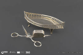 Bandeja e tesoura de apagar pavios