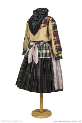 Traje Completo de Trabalho Feminino