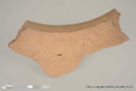 Dolium com marca de oleiro