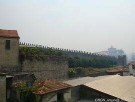Muralhas de D. Fernando e Miradouro / Vista da Ponte D. Luís
