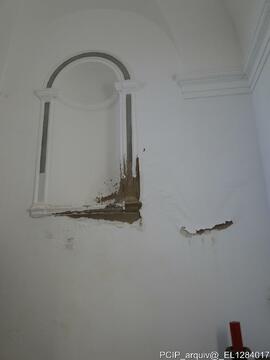 Nicho no interior da igreja