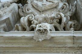 Detalhes de elementos decorativos (interior e exterior)