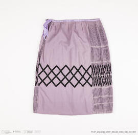 Saia plissada com arquinhos