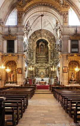 Interior da igreja