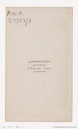 Álbum com retratos de membros das famílias reais