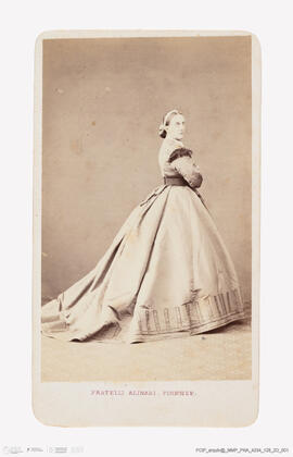 Álbum com retratos de membros das famílias reais europeias