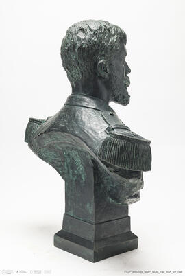 Busto do Comandante Augusto Cardoso