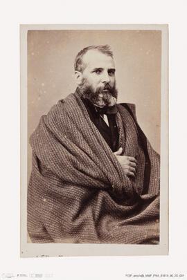 Álbum com retratos de membros das famílias reais