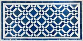 Azulejo padrão enxaquetado azul e branco