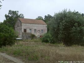 Fotografia: imovel e area envolvente