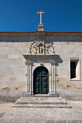 Portal de entrada lateral
