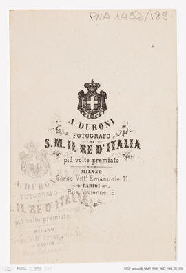 Álbum fotográfico - Álbum de fotografias com retratos de familiares da rainha D. Maria Pia