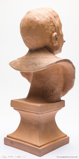 Busto Eça de Queiróz