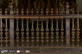 Gradeamento de pau preto