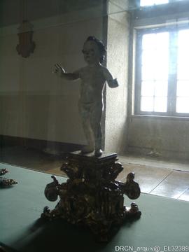 Escultura menino Jesus-Museu