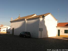 Vista geral do imóvel e área envolvente