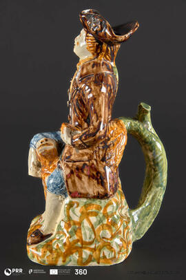 Caneca Antropomórfica