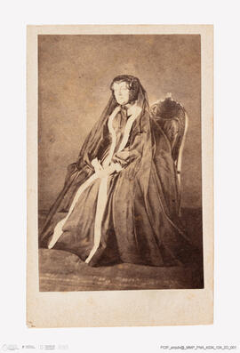 Álbum com retratos de membros das famílias reais europeias