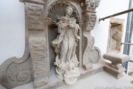 Portais,Portal lateral,Escultura Nª Sª Conceição