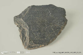 Placa com inscrição