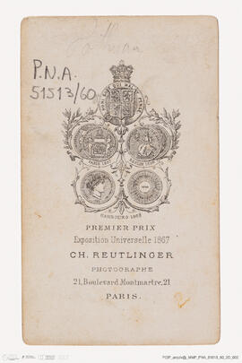 Álbum com retratos de membros das famílias reais