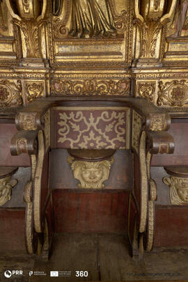 Misericórdia (7ª lado poente,figura humana, nível superior)