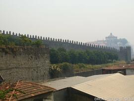 Muralhas de D. Fernando e Miradouro / Vista da Ponte D. Luís