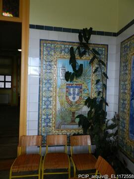 Painel de azulejo da autoria de Jorge Colaço