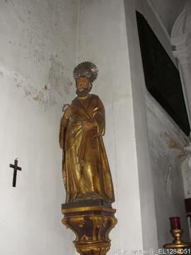 Escultura com suporte na parede