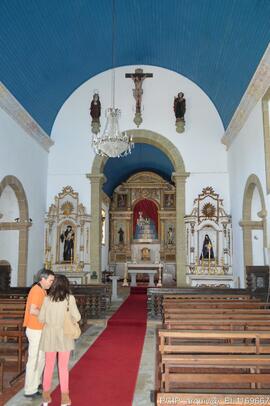 Fotografia do interior do templo