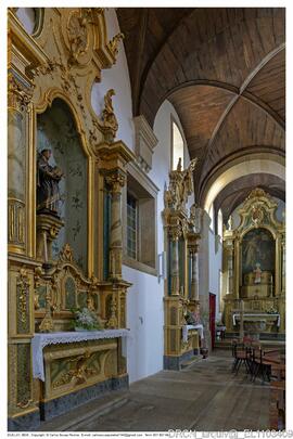 Nave lateral (lado do evangelho)