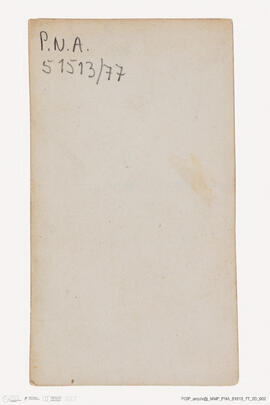 Álbum com retratos de membros das famílias reais