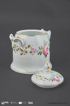 Compoteira de serviço de chá