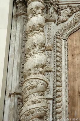 Detalhes de elementos decorativos (interior e exterior)