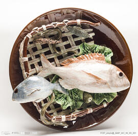 Prato Cesto com peixes