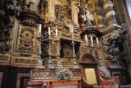 Mesa de altar e retábulo-mor