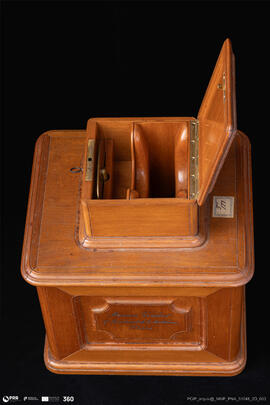 Distribuidor / Baralhador de cartas