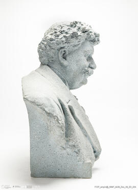 Rafael Bordalo Pinheiro – busto