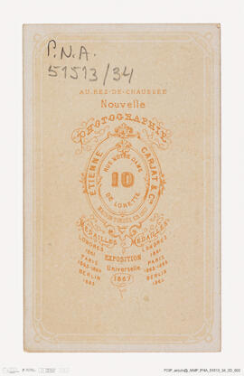 Álbum com retratos de membros das famílias reais