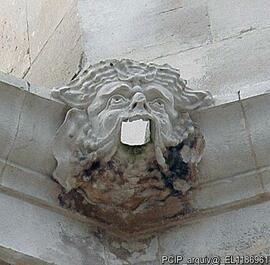Detalhes de elementos decorativos (interior e exterior)