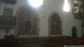 Retábulos laterais (lado da Epístola)