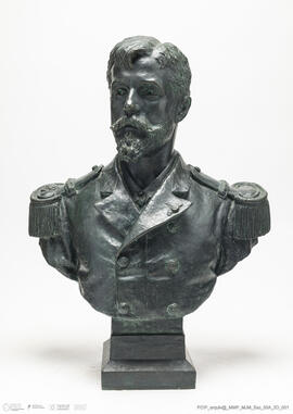 Busto do Comandante Augusto Cardoso