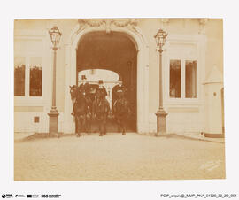 Álbum de fotografias das Viagens a Portugal da Rainha Alexandra e do Kayser Guilherme II