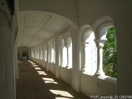 Claustro