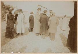 Álbum fotográfico - Passeios no Campo; saltos a cavalo; etc