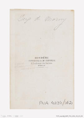 Álbum com retratos de membros das famílias reais europeias