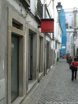 Rua Nova - estabelecimento comercial